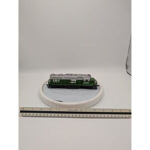 Bachmann HO Scale Burlington Northern Diesel Locomotive 181 Green Silver Train